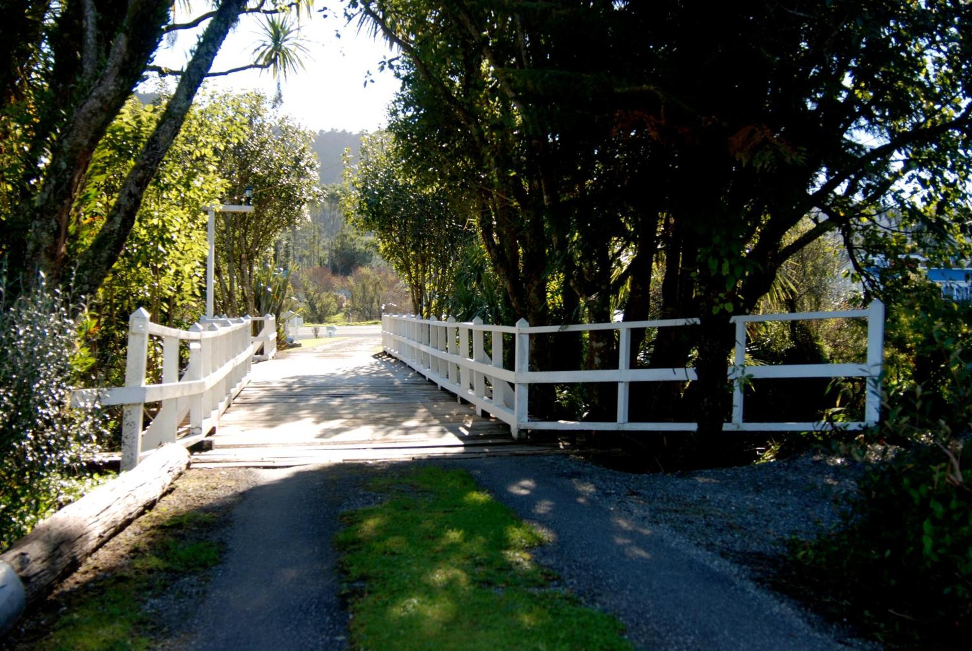 Apostles View Motel Greymouth Exteriör bild